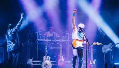 Dire Straits tribute band to perform at The Hawth in Crawley