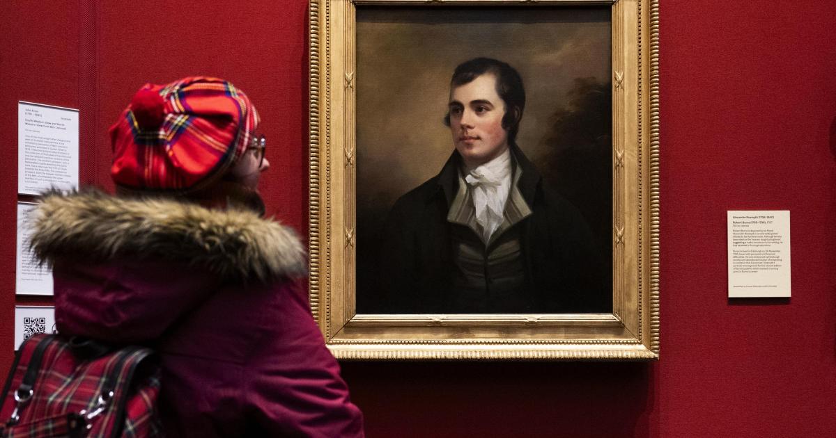 Legendary lost portrait of Robert Burns found after 220 years