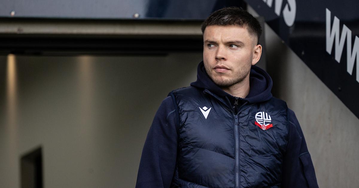 Wycombe close in on Bolton Wanderers playmaker Aaron Morley