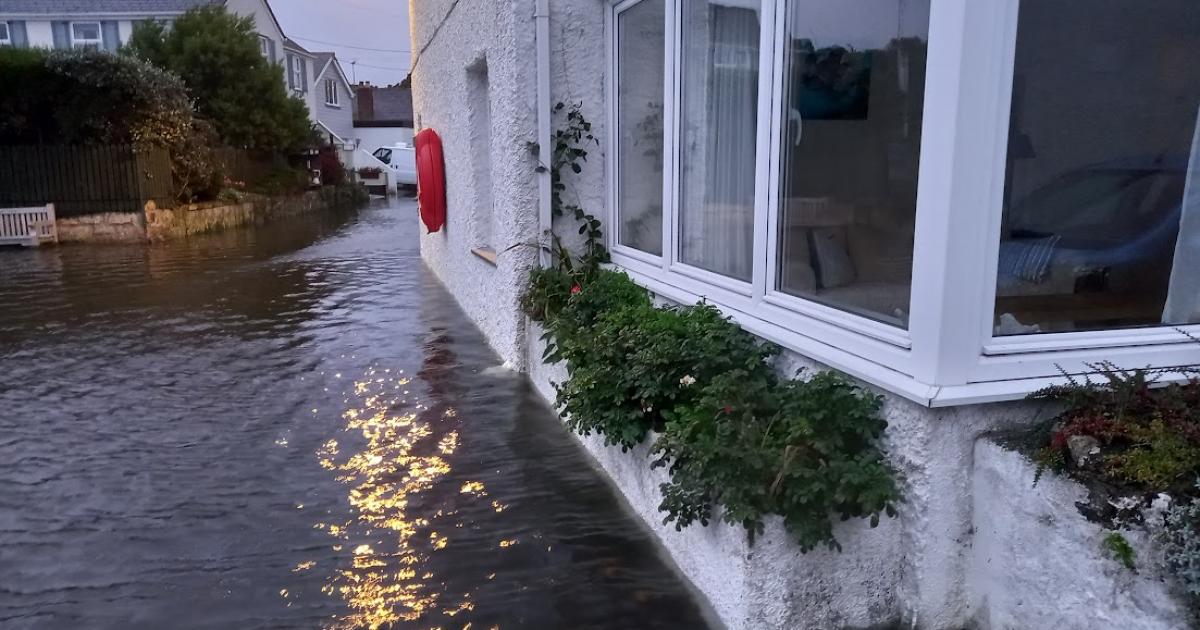 Environment Agency multiple flood warnings for Cornish coast