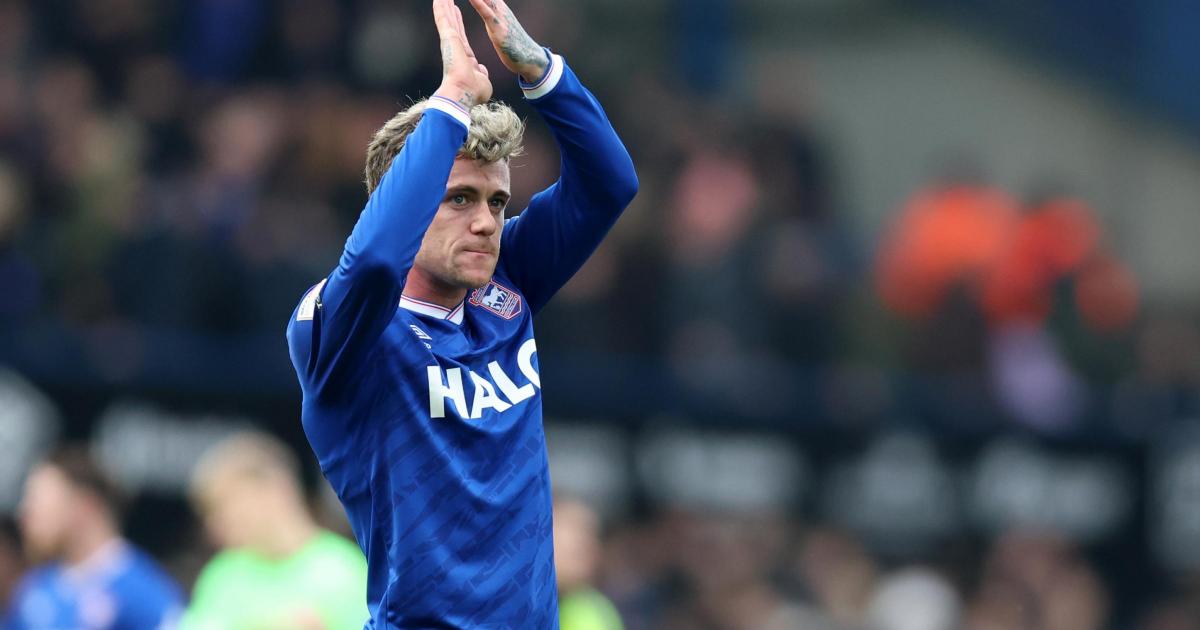 Ipswich Town: AFC Wrexham register interest in Sammie Szmodics