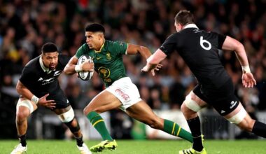Sacha Feinberg-Mngomezulu of South Africa makes a break during The Rugby Championship match between the New Zealand All Blacks and South Africa Springboks at Eden Park on September 06, 2025 in Auckland, New Zealand. (Photo: Phil Walter / Getty Images)