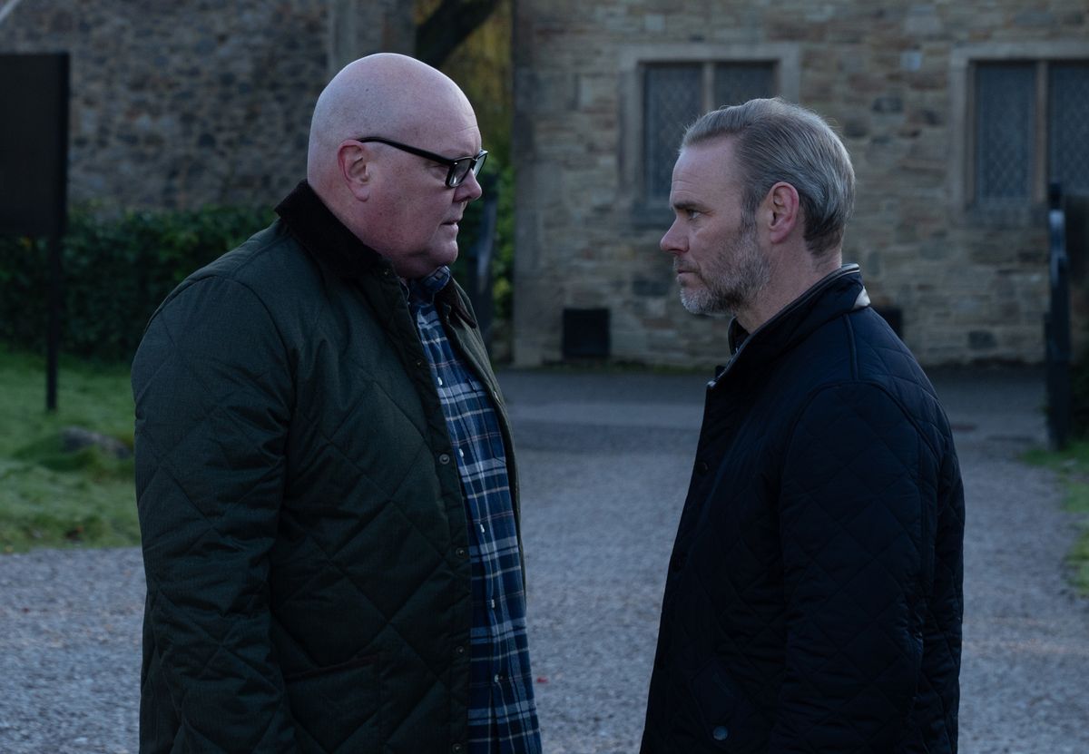 Fans wondered if it was linked to Ray's murder and if it was Ray himself spying on Ross