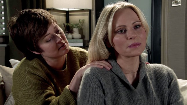 Becky massaging Lisa's shoulders in Corrie