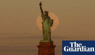 Wolf supermoon across the world – in pictures - The Guardian