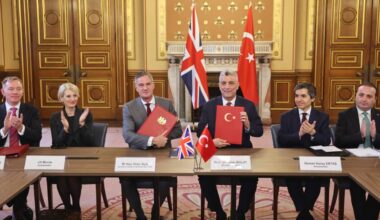 Eyeing $40B trade, Türkiye, UK sign new agreements