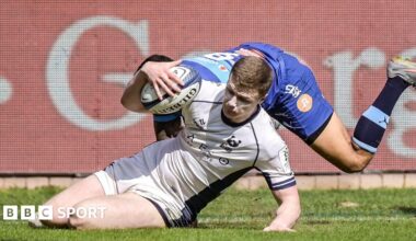 Noah Heward slides in to score a try for Bristol Bears