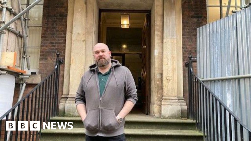 Secrets of an 'opulent' Georgian house