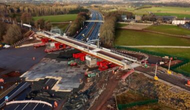 Skanska slides 4,200 tonne railway bridge into place
