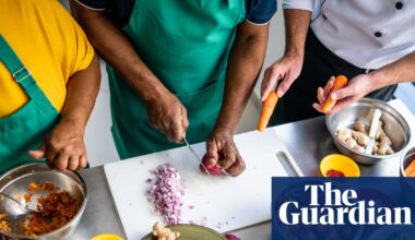 Cancer charity to expand nutrition lessons after trial cut NHS waiting lists | Cancer