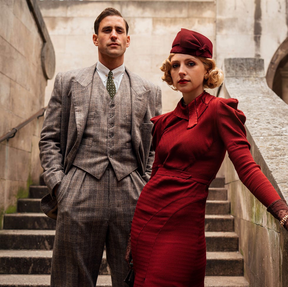 tx date:,tx week:9,embargoed until:25 02 2025 00:00:00,people:neville strange (oliver jackson cohen), audrey strange (ella lily hyland),description:,copyright:mammoth screen,credit line:bbc/mammoth screen/james pardon