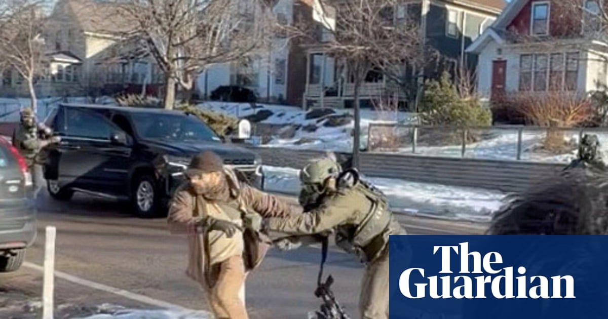 Videos show altercation between Alex Pretti and federal officers 11 days before he was killed | US news
