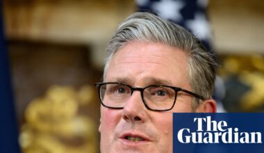 Keir Starmer to woo voters and MPs with new year plan to cut cost of living | Labour