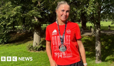 Aberdare woman swaps personal trainer for AI ahead of half marathon