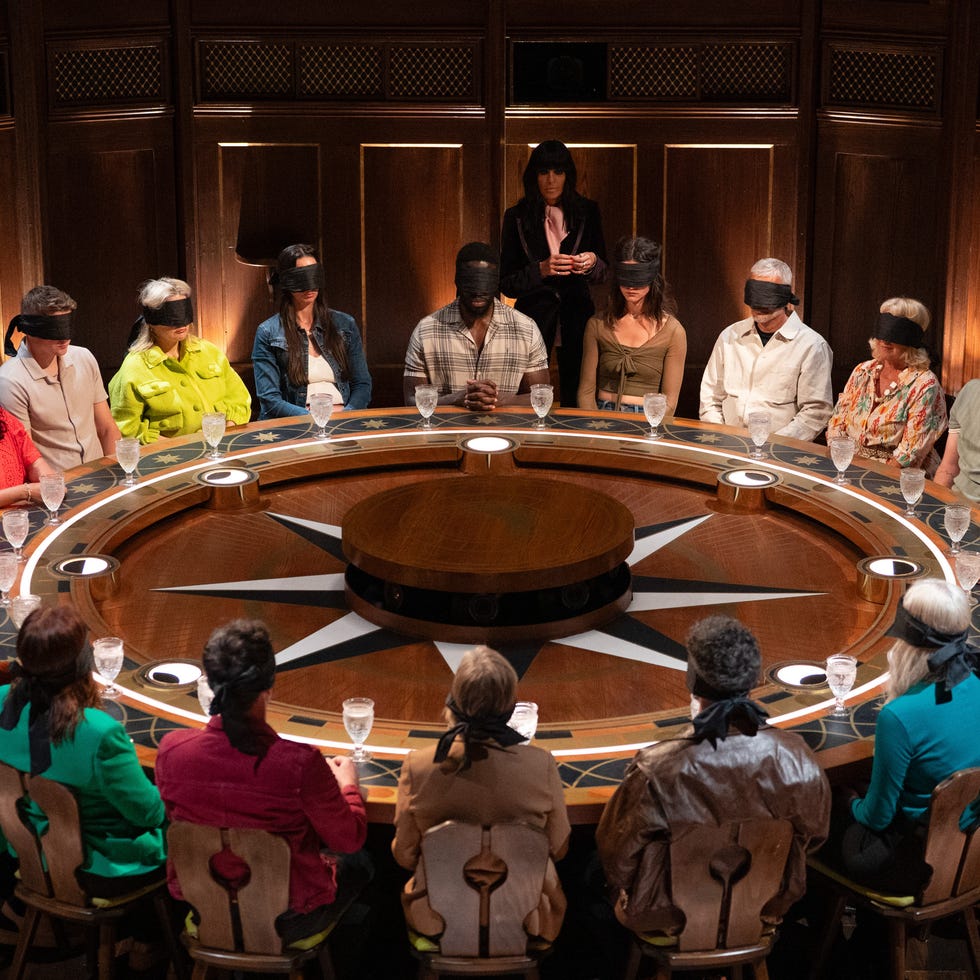 the-traitors-family-tree-theory tx date:01 01 2026,tx week:52,embargoed until: 00:00:00,people:claudia winkleman the cast of the traitors s4,description:++post tx only++,copyright:studio lambert,credit line:bbc/studio lambert/euan cherry