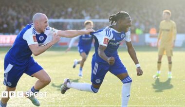 Crystal Palace players celebrate lifting the FA Cup
