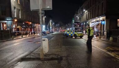 Officers swarm Edinburgh centre and lock down street | UK | News