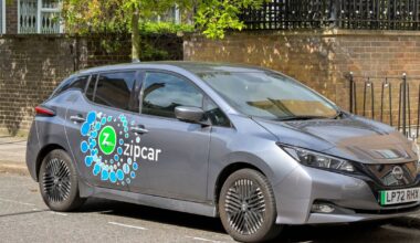 650,000 customers warned as car service stops UK operations