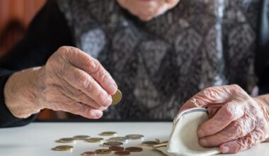 State pension warning as 740,000 to 'run out of money' - £1,427 a year shortfall | Personal Finance | Finance