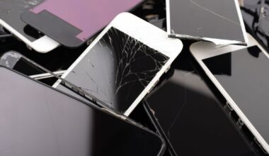 Brits can now trade in old smartphones for cash in 1,300 high street shops | Personal Finance | Finance