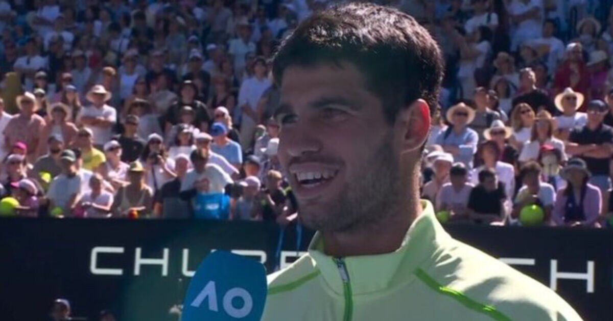 Australian Open LIVE: Carlos Alcaraz turns air blue as boos ring out | Tennis | Sport