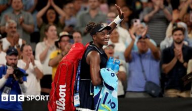 Venus Williams acknowledges the applause as she walks off