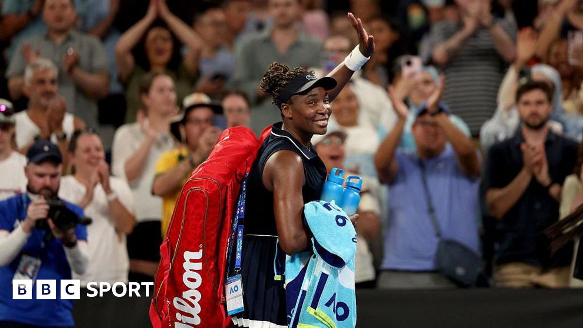 Venus Williams acknowledges the applause as she walks off