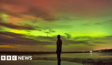 Stunning Northern Lights show delights photographers