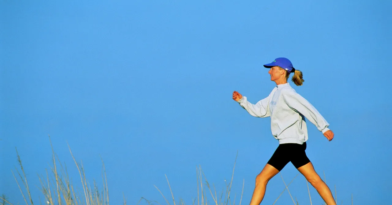 Here's How Long You Should Walk Every Day to Prevent Back Pain