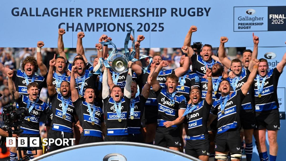 Bath lift the 2025 Premiership title at Twickenham