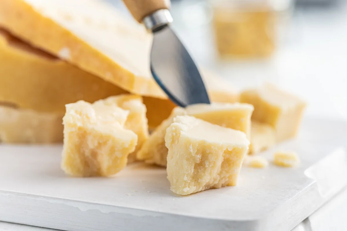 Why we should all be eating cheese after dinner
