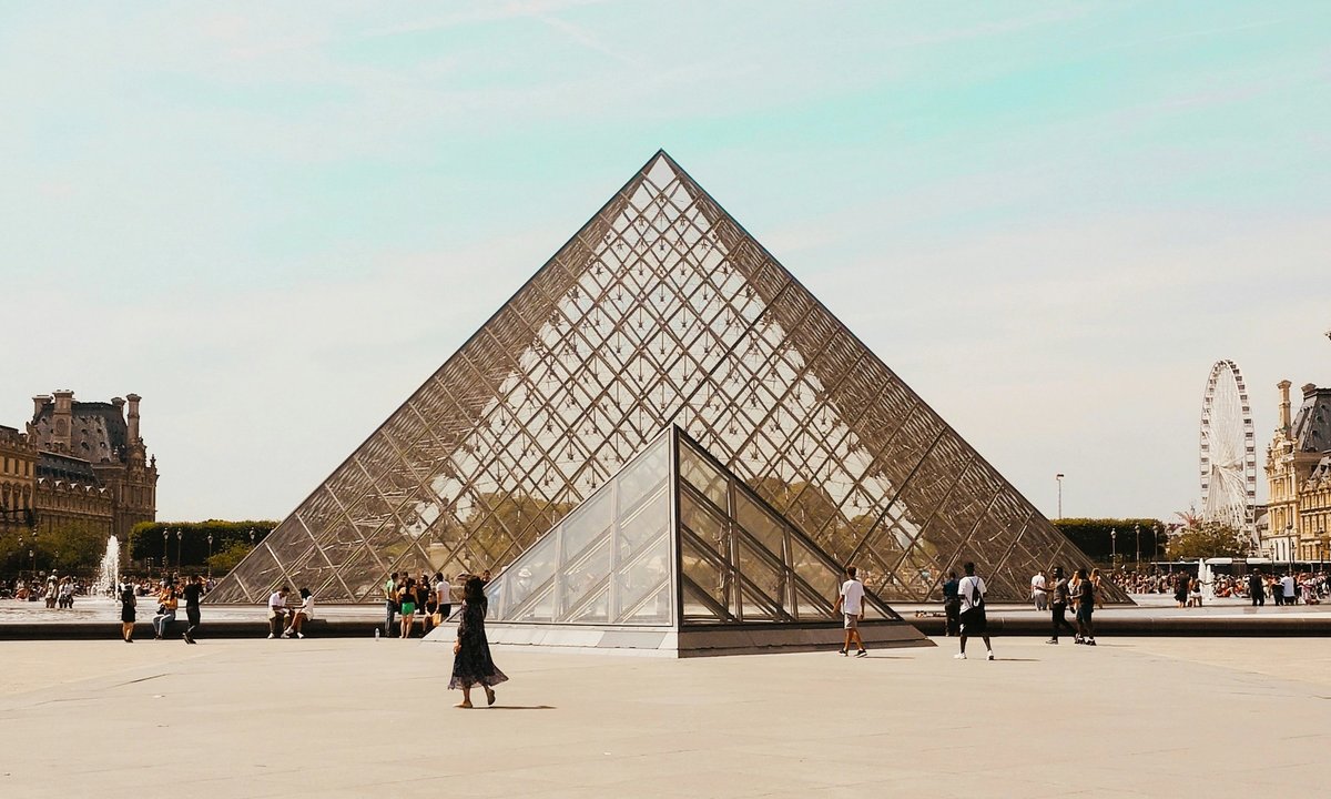 ‘Unrealistic’ €600m Louvre redevelopment plans must be scrapped, say striking workers - The Art Newspaper