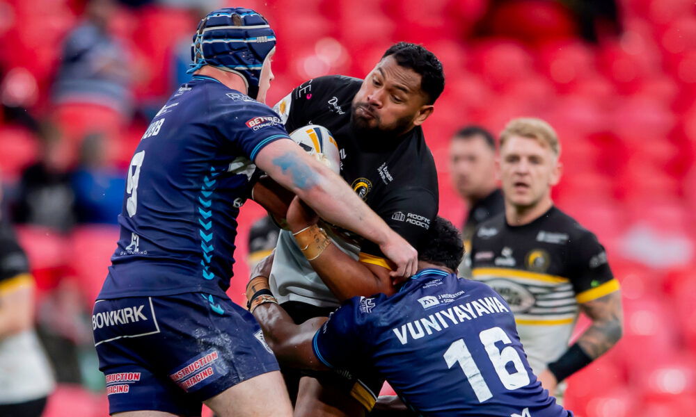 Veteran forward makes retirement u-turn as released Super League pair make Championship move