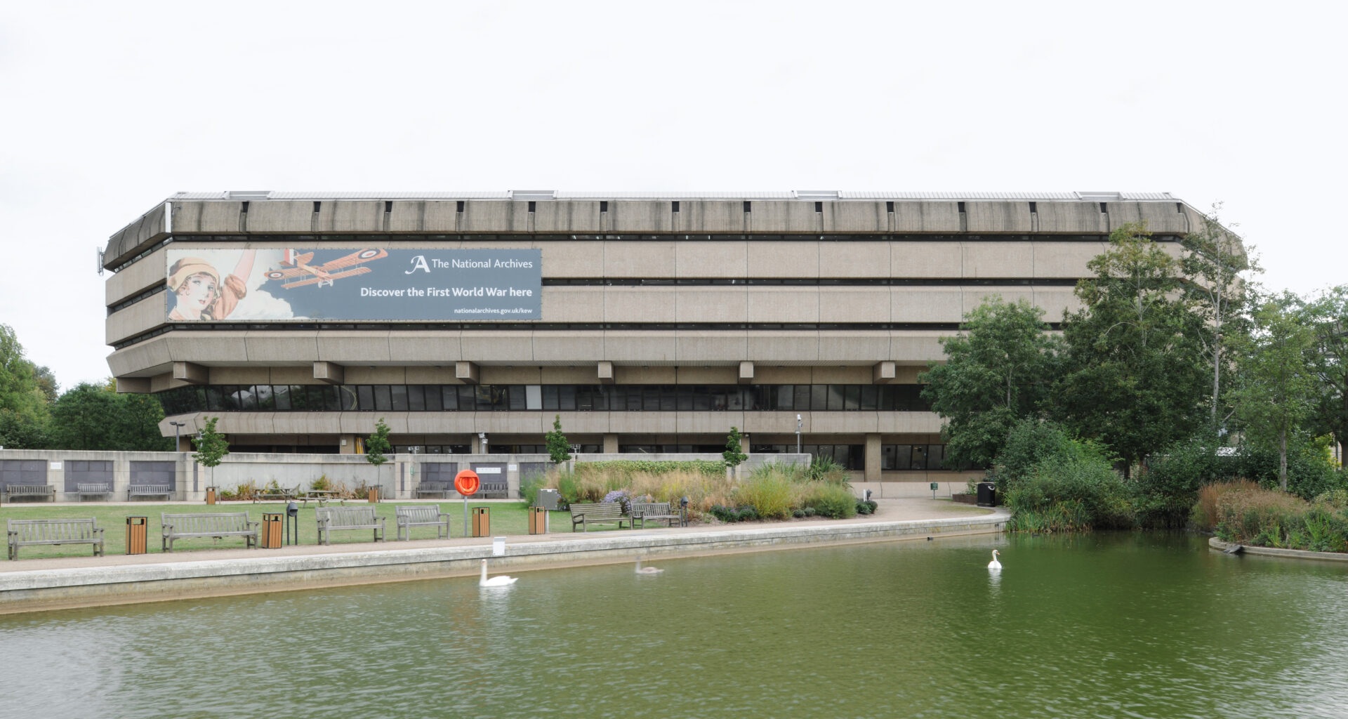 RIBA to move collections to temporary home in Kew