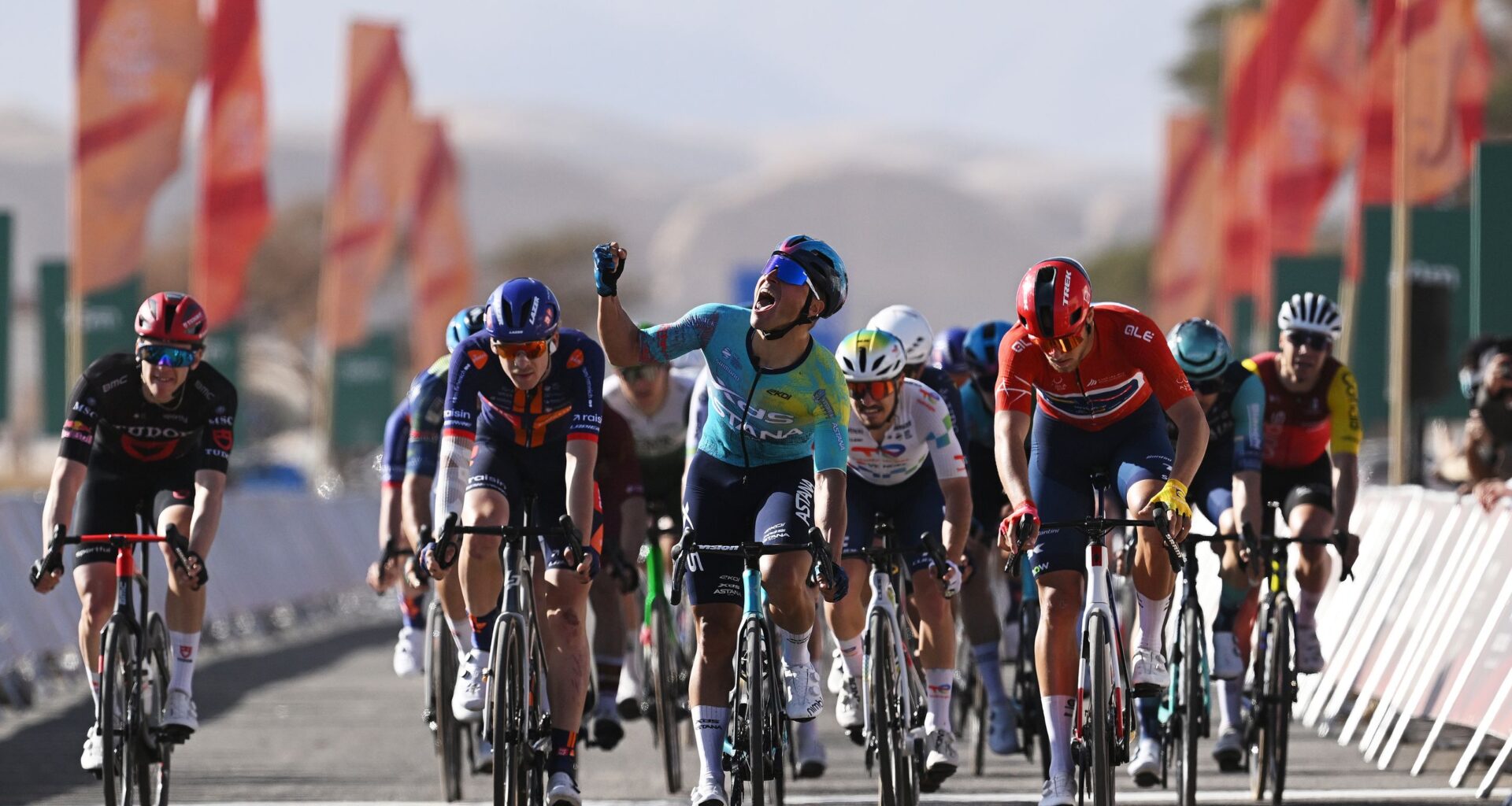 AlUla Tour: Matteo Malucelli denies Jonathan Milan with surprise sprint win on stage 4