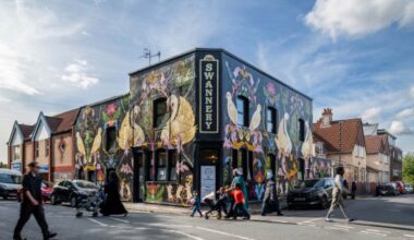 Barefoot Architects transforms former pub into community youth hub