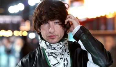 Barry Keoghan reveals Ringo Starr haircut at film premiere