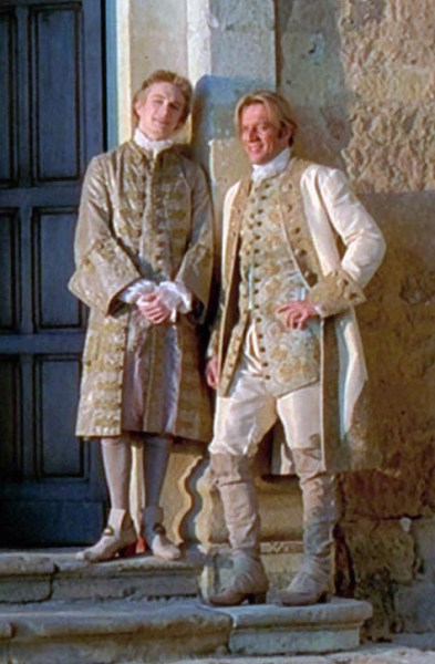 Brotherhood of the Wolf aka Le Pacte des Loups (2001)