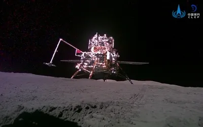 Chang'e 6 on the far side of the Moon with it's drill extended.