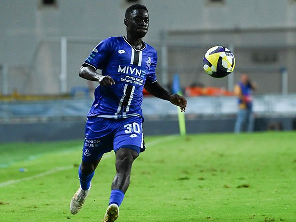 Reported Celtic target Jocelin Ta Bi in action