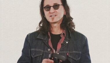 The most "unsurpassable" bass performance Geddy Lee ever heard