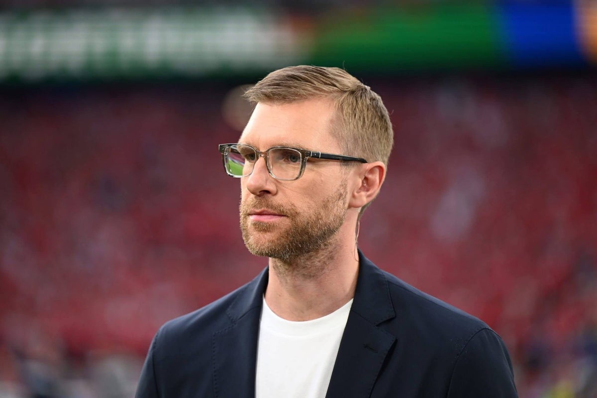 Per Mertesacker to leave role as Arsenal academy manager