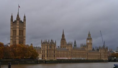 GDP per capita is the fairest way to decide pay rises for MPs