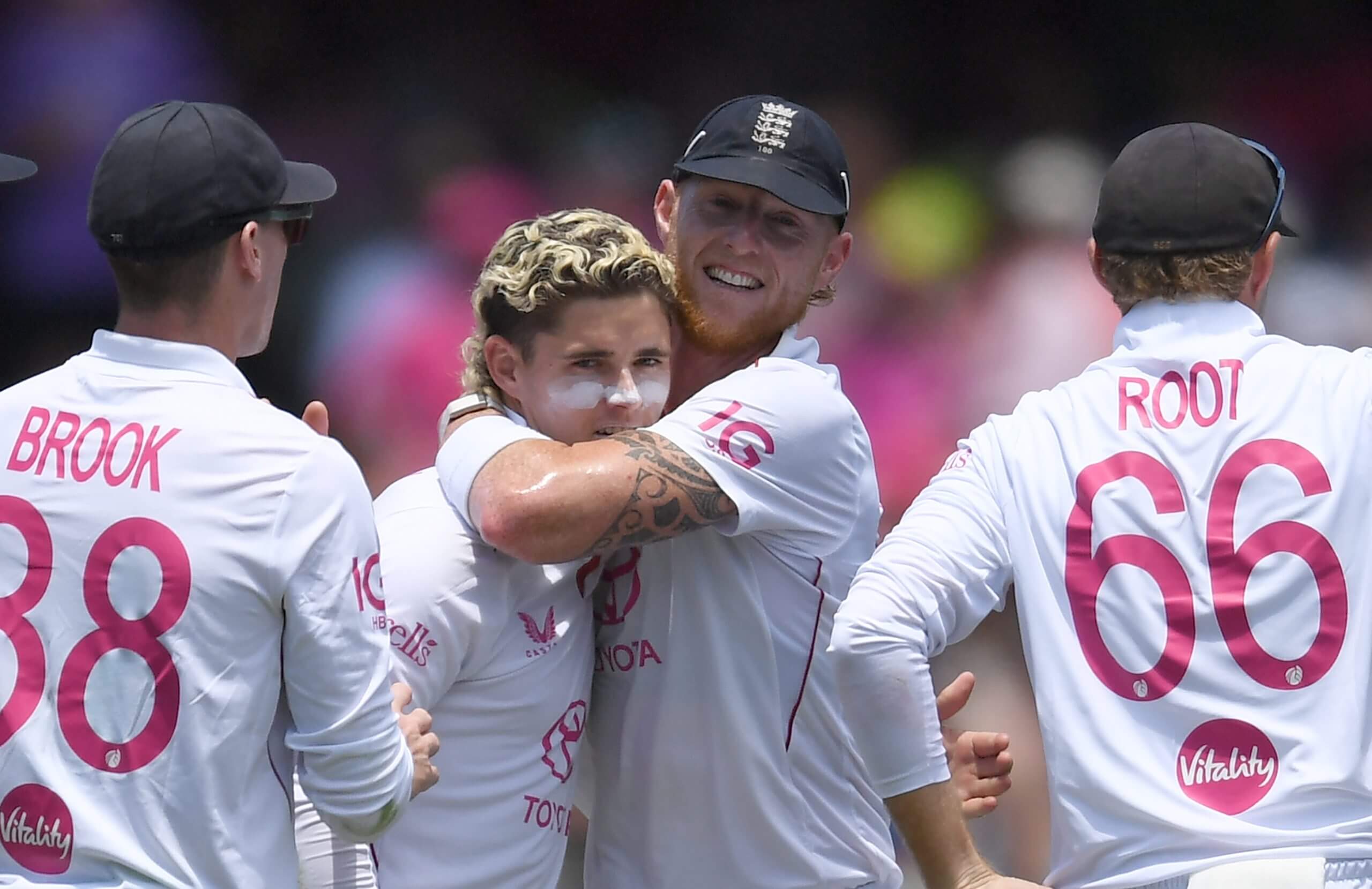 Ben Stokes hugs Jacob Bethell at the SCG