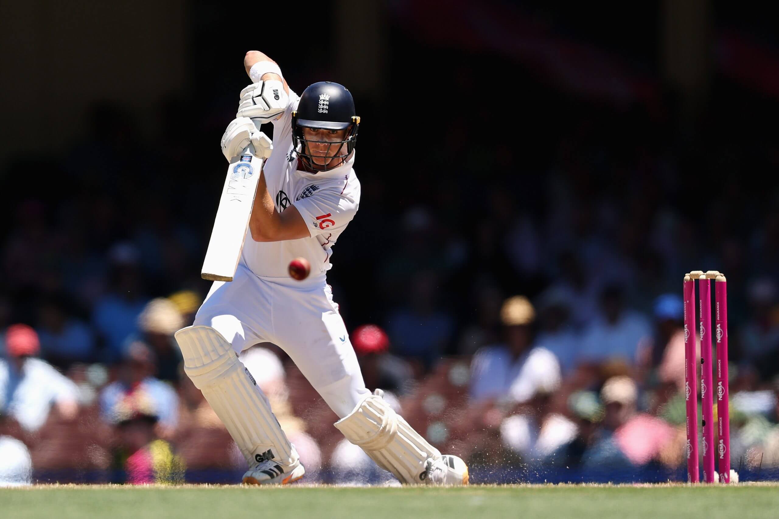 Jacob Bethell drives through the covers at the SCG