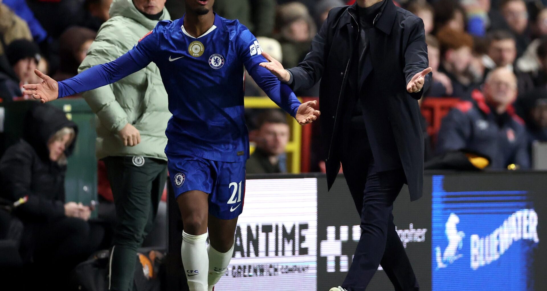 Jorrel Hato reveals Liam Rosenior has given him the same instruction as Enzo Maresca at Chelsea