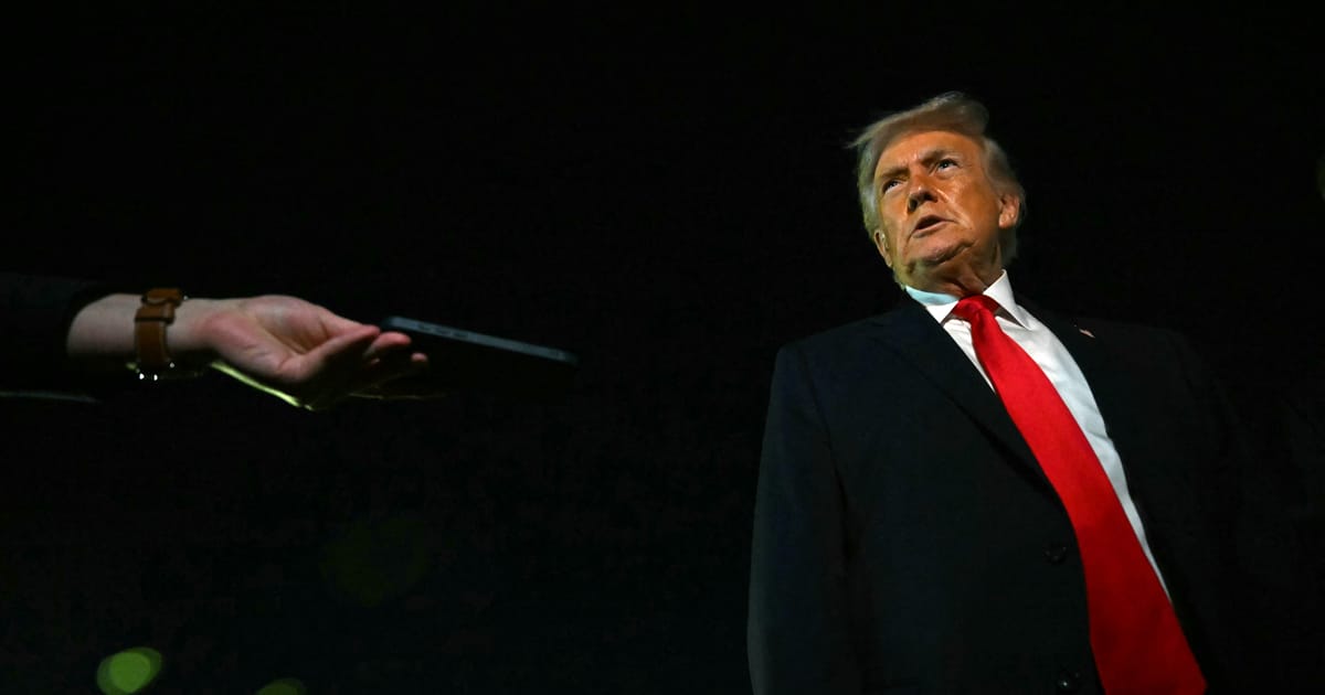 Trump brands UK’s Chagos Islands deal act of ‘great stupidity’ – POLITICO