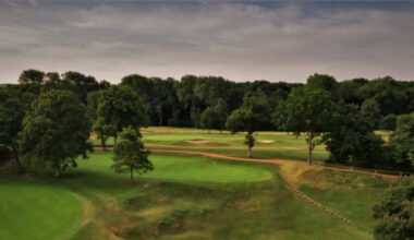 Why are these golf club members protesting?