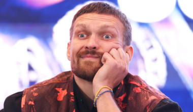 Oleksandr Usyk reveals how many fights he has left as he changes retirement plan