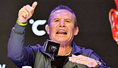 Julio Cesar Chavez says one fighter’s punch felt like ‘a bat’: “He was the hardest in 115 fights”